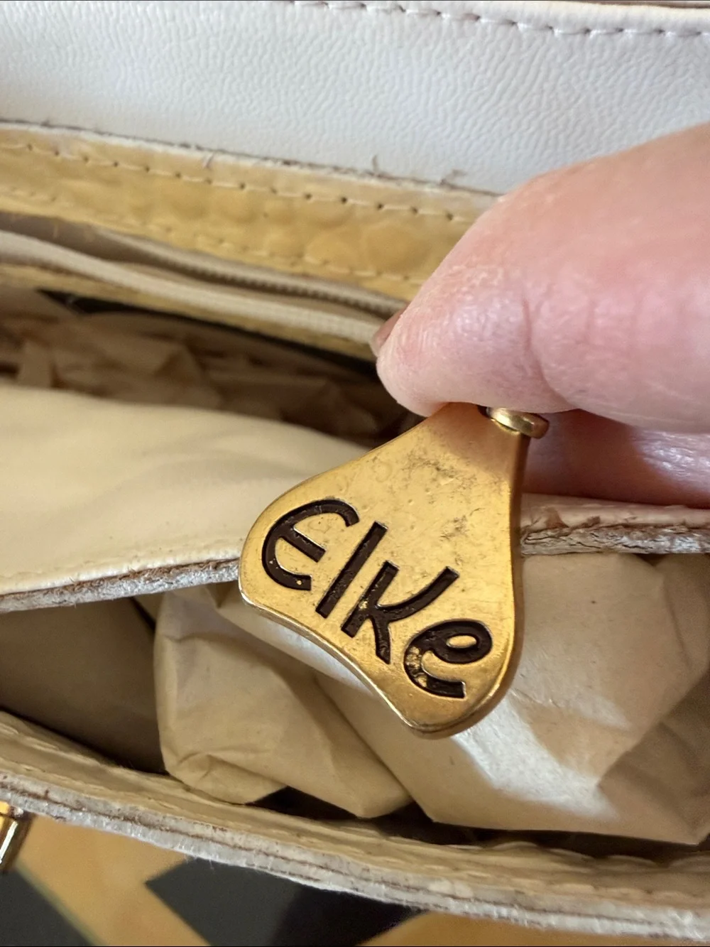 Elke Sommer Leather Classic Cream Croc-Embossed Top-Handle Collectable Bag